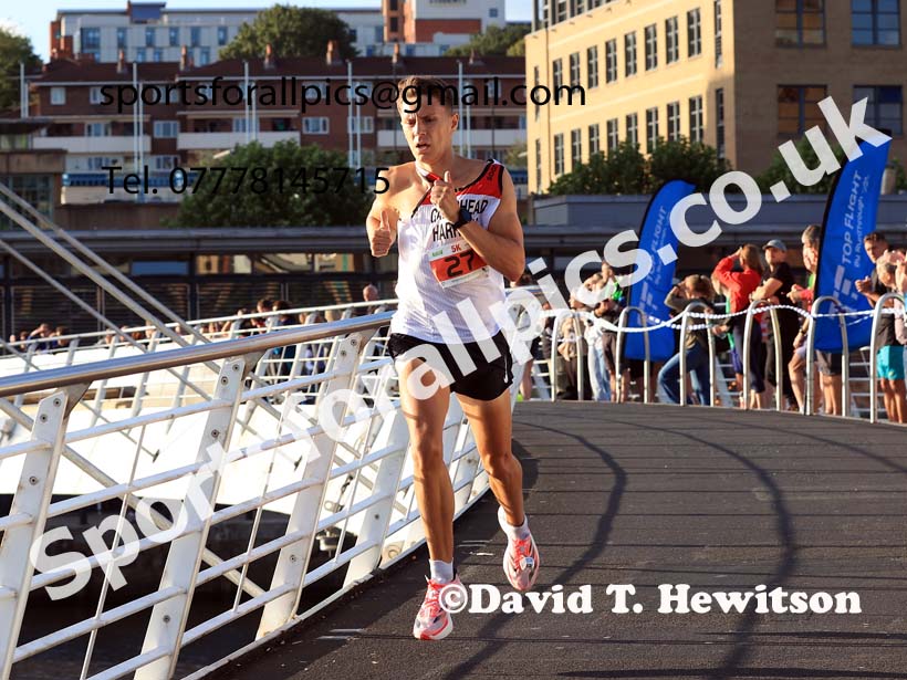 The 2024 Quayside 5k Road Race, Newcastle/Gateshead.  Photo: David T. Hewitson/Sports for All Pics